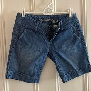 American Eagle Bermuda shorts